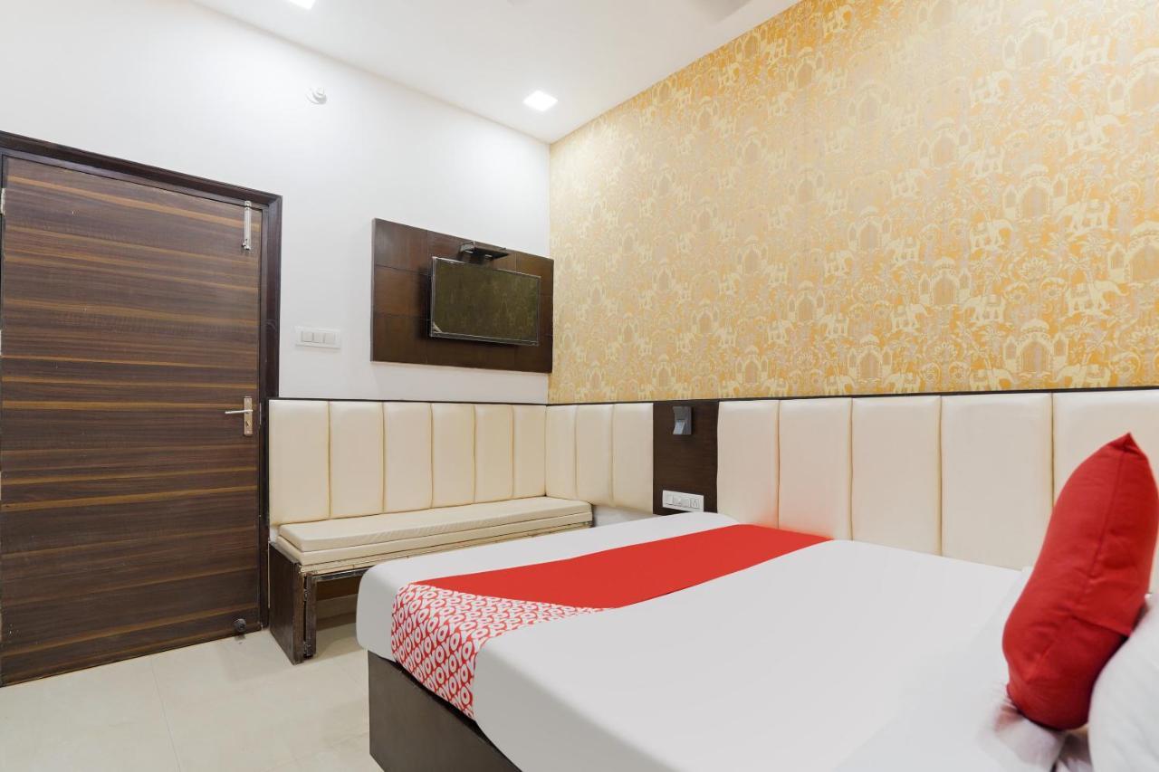 Oyo 48489 Adarsh Plaza Hotel Saharanpur Luaran gambar